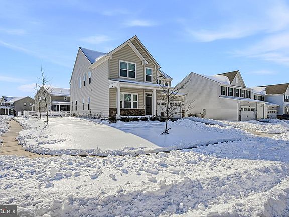 4th image of 1036 Applecross Dr
