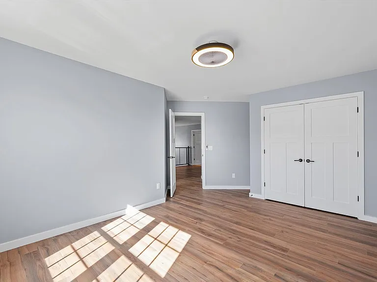 1306 Roberto Rd — Photo 33