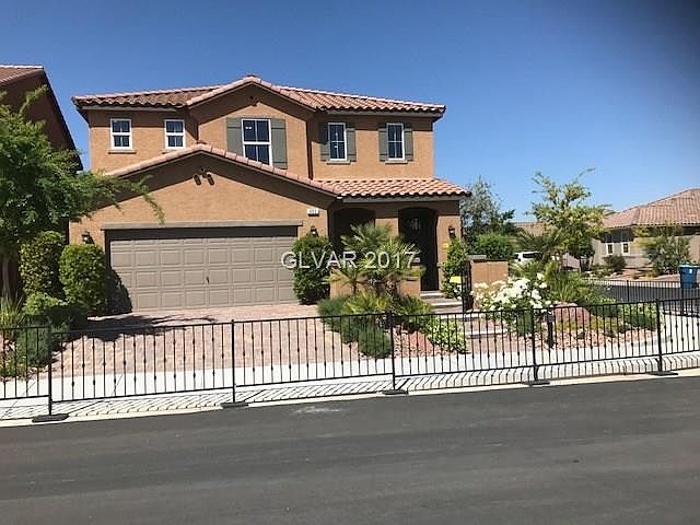 1st image of 685 Silver Pearl St