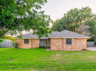 10904 Brownfield Dr, Burleson, TX 76028
