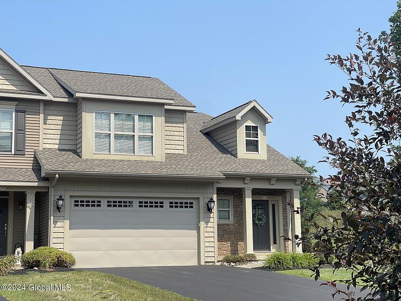 2nd image of 8C Inglewood Drive