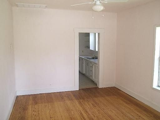 3rd image of 205 MOCKERT ST