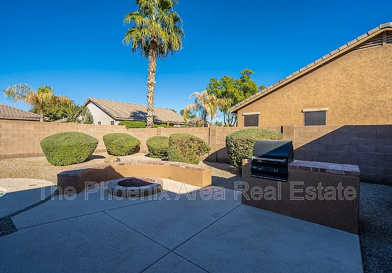 110 W Cardinal Way — Photo 30