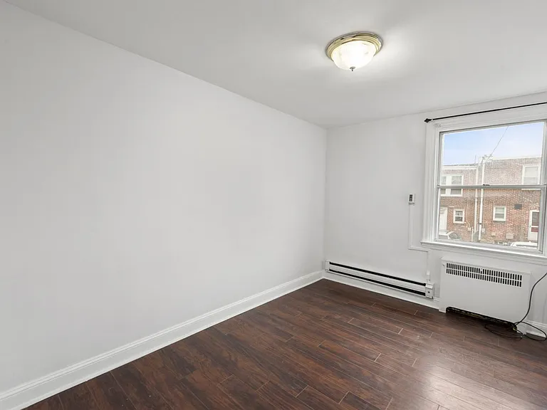 105 Saint Laurence Rd — Photo 18