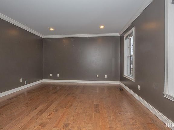 4th image of 2633 Reinford Dr