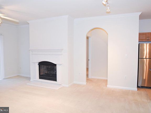 5th image of 12949 Centre Park Cir APT 303