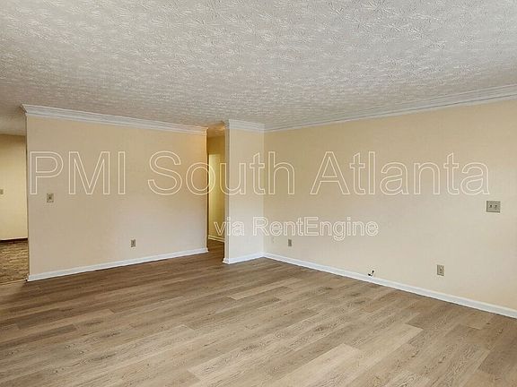 5th image of 3441 Southgate Trl SE #A
