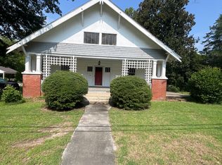 302 College St S, Centre, AL 35960