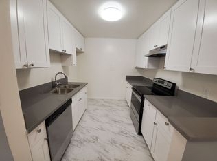 1 Month Free! Renovated Units in Central Van Nuys, Van Nuys, CA 91405