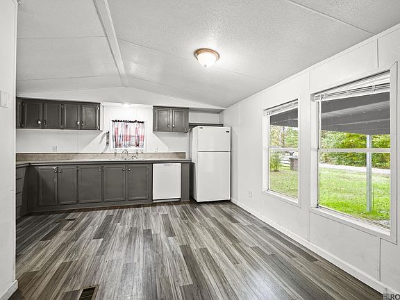 4th image of 18875 King George Bay Rd
