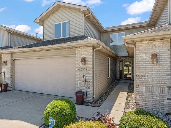 2nd image of 3025 Topaz Dr