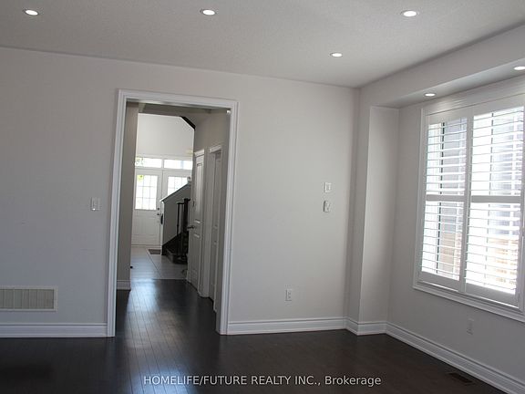 5th image of 52 Mac Frost Way