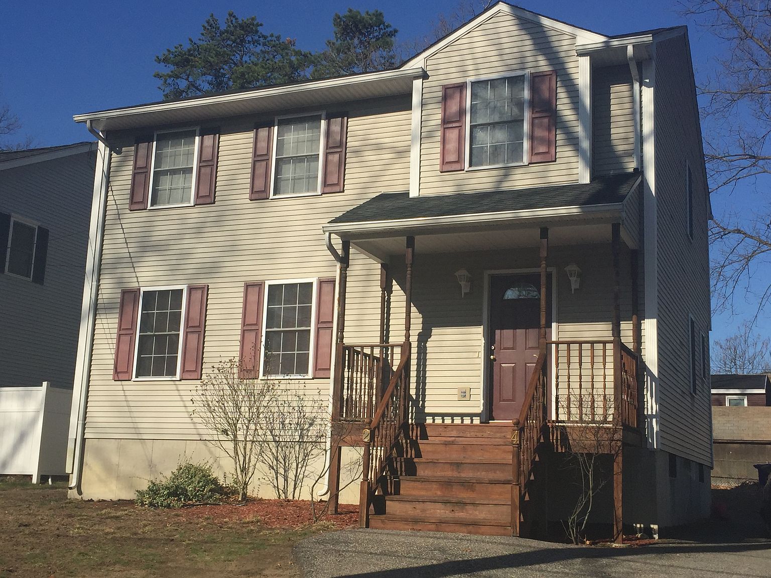 24 Arliss St, Springfield, MA 01109 | Zillow