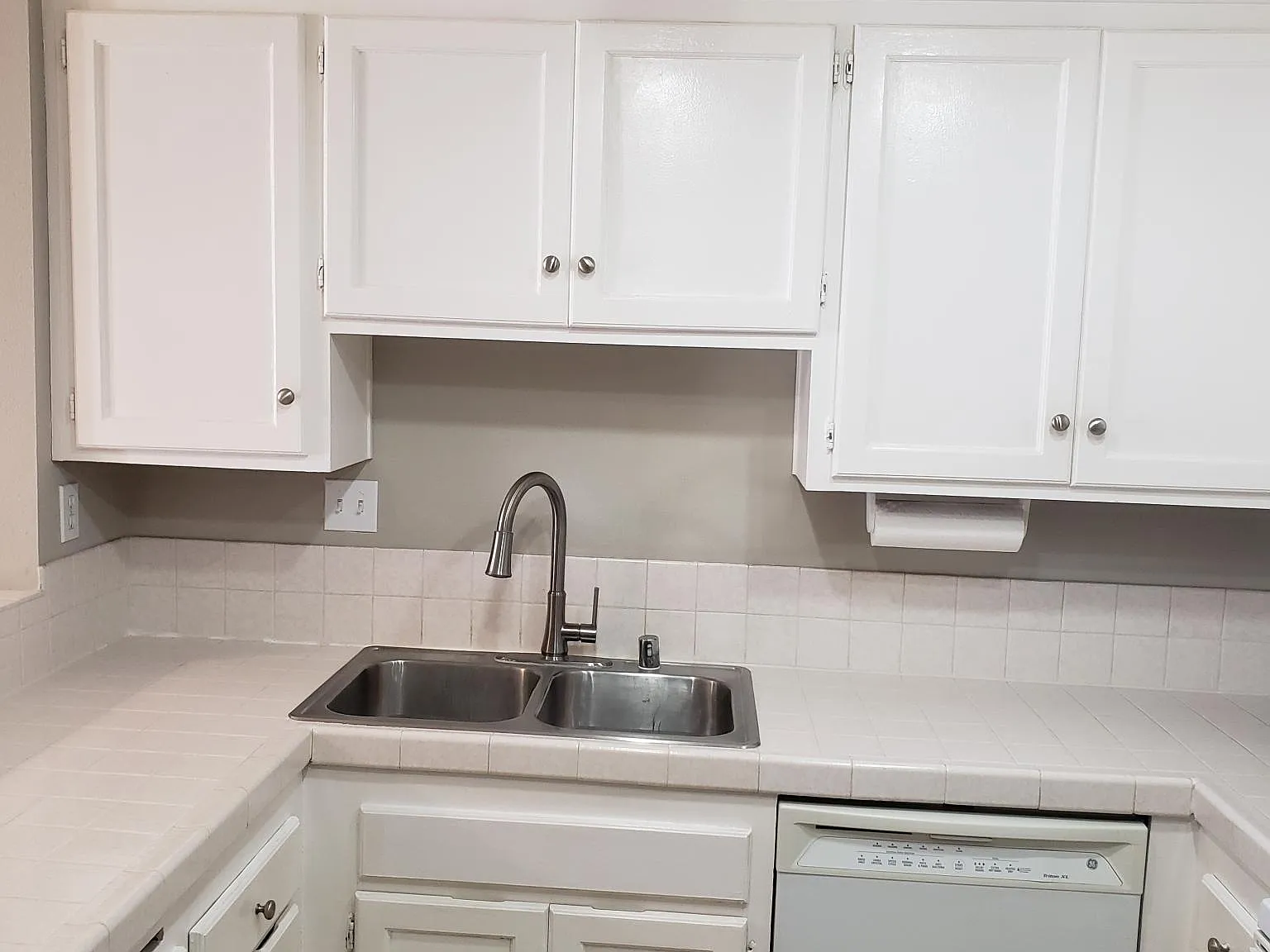 1 bed, 1.5 bath, 914 sqft, $2,800 — Photo 2