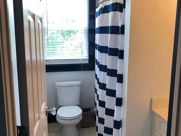 1519 Southwood Ave — Photo 10