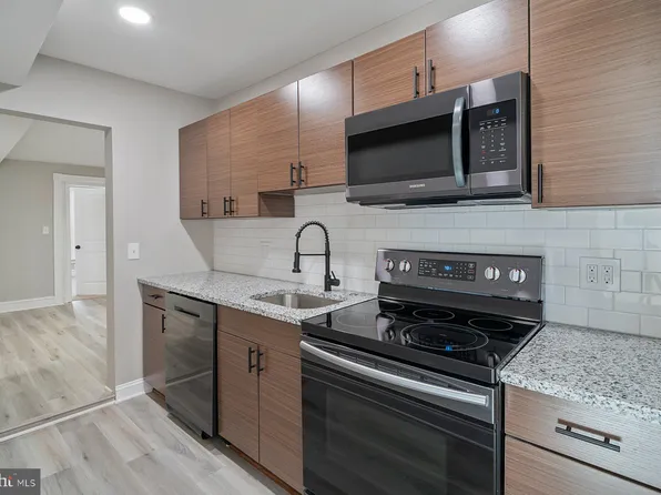 81 Liberty St #2, Westminster, MD 21157