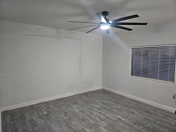 4th image of 2114 E Paso Fino Dr