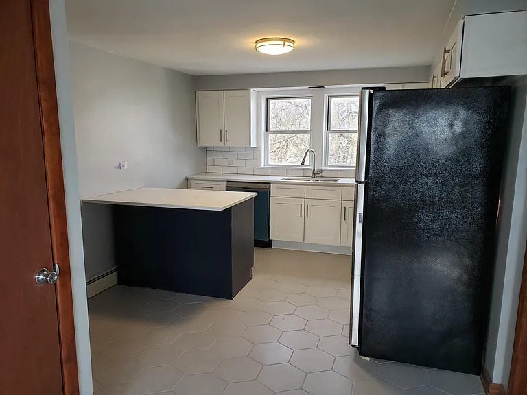 5654 W Goodman St #2 — Photo 2