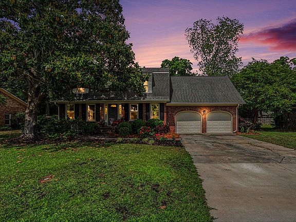 2nd image of 750 Leafwood Rd