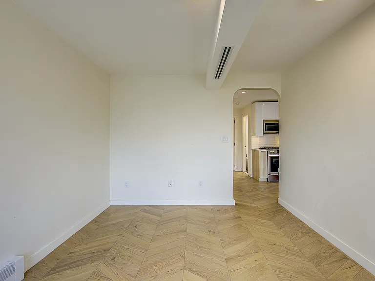 22-31 47th St #1 — Photo 19