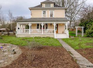 1448 Pine St NE, Silverton, OR 97381