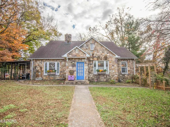 1208 Woodlawn Ave, Maryville, TN 37804