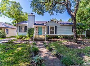 428 Canterbury Hill St, Terrell Hills, TX 78209