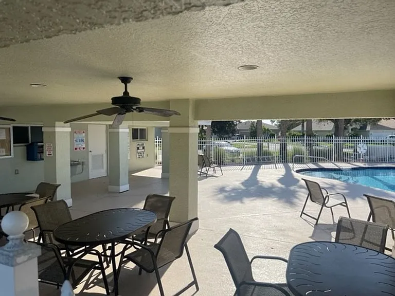 5212 Outlook Dr — Photo 36