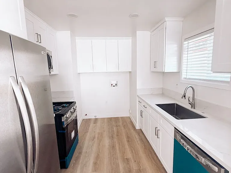 West 129th St. Apts. — Photo 2