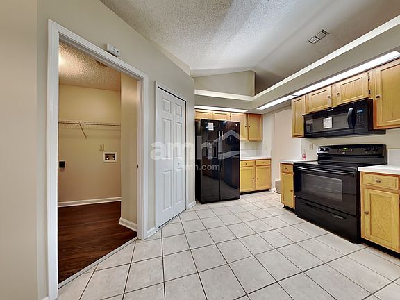 3rd image of 2391 Snowy Egret Dr