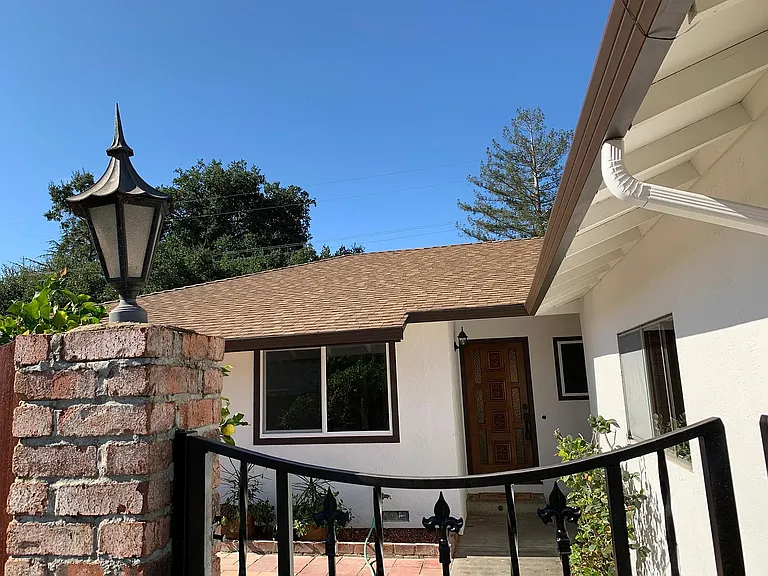 965 November Dr — Photo 3