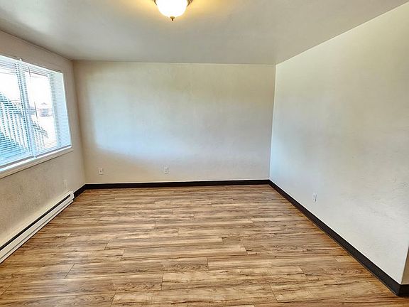 2nd image of 601 S Division St APT 1