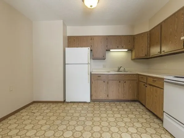 Riverwood Apartments, 203 Gabrielson Dr APT 1, Belmond, IA 50421