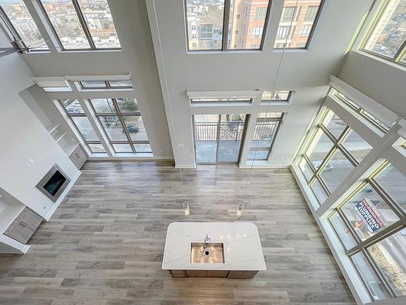 5th image of 1958 W Gray St #318
