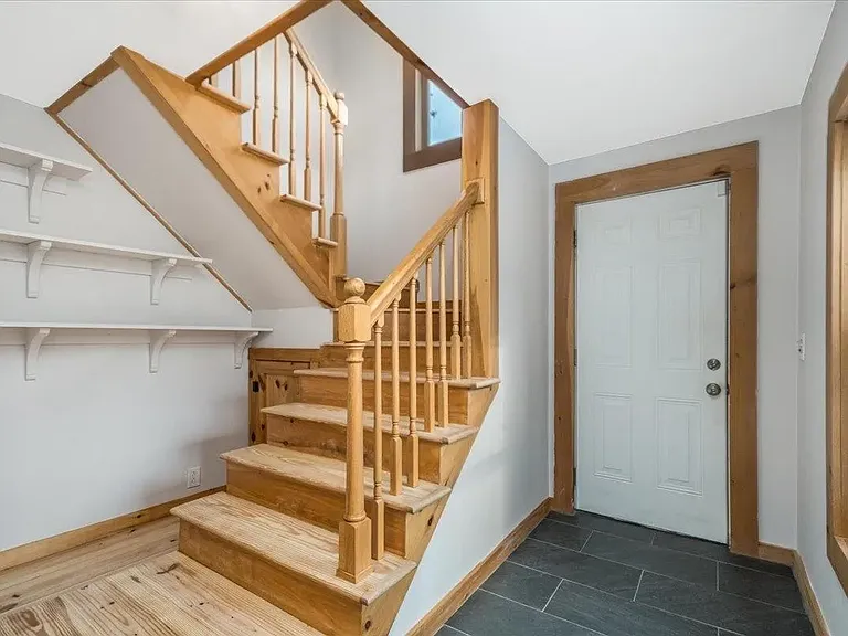 58 Violet St — Photo 18