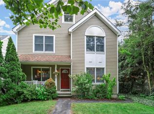 48 1/2 Elmwood Ave APT C, Norwalk, CT 06854