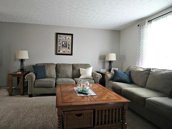 4th image of 2435 Amethyst Ln