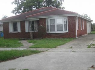 142 W Claiborne Sq, Chalmette, LA 70043