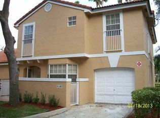 11461 Lakeview Dr #8A, Pompano Beach, FL 33071