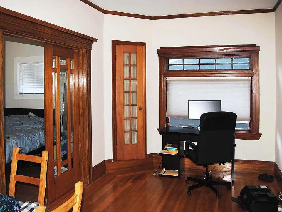 Formal dining room