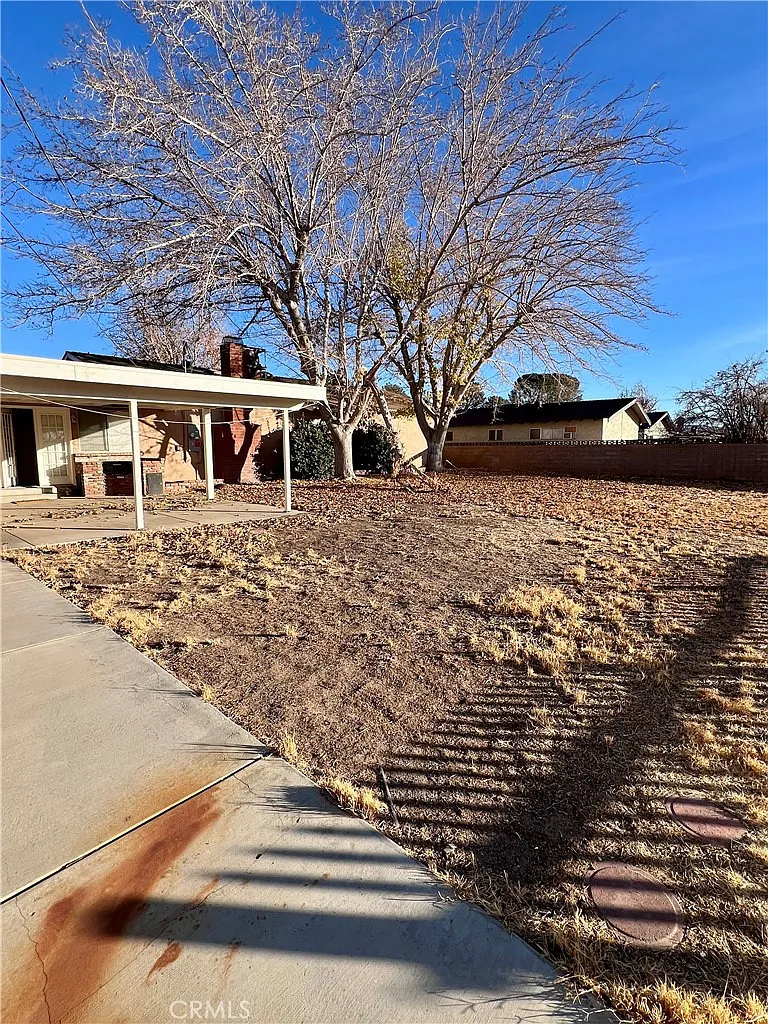 5 bed, 3010 sqft, $3,500 — Photo 2