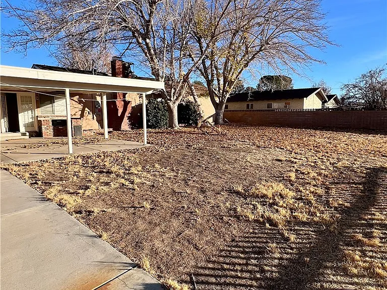 44519 Foxton Ave — Photo 2