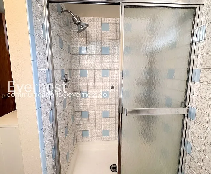 1800 S Washington St — Photo 21