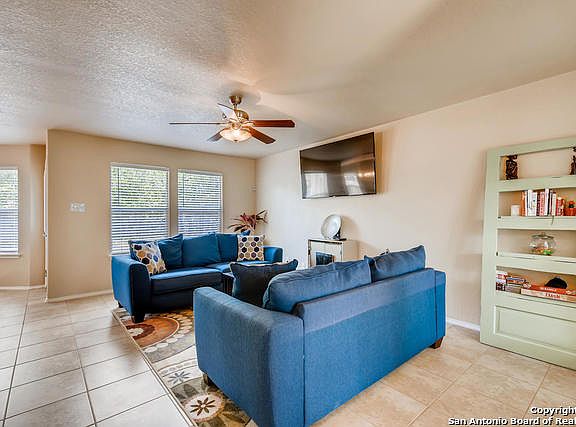 4th image of 10318 Oakwood Crst