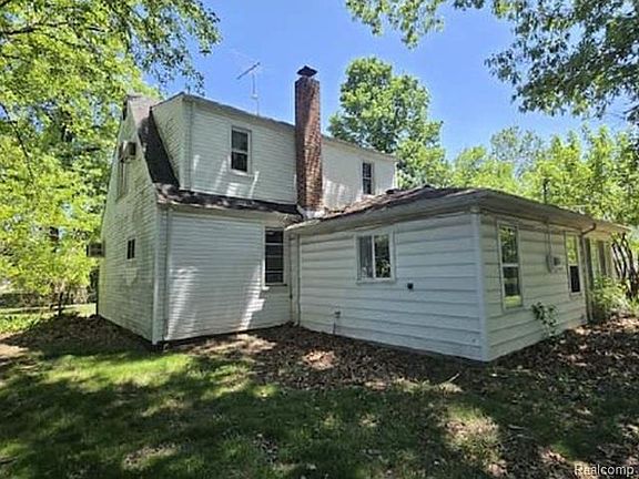 3rd image of 551 N Karle St