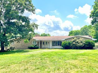 786 Indian Lakes Rd NW, Sparta, MI 49345