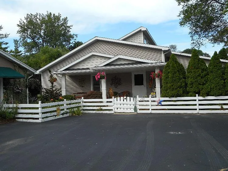 293 Lagoon Beach Dr photo 1
