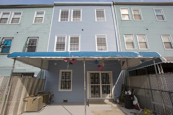 Sold by Massada Home Sales Inc | media 13
