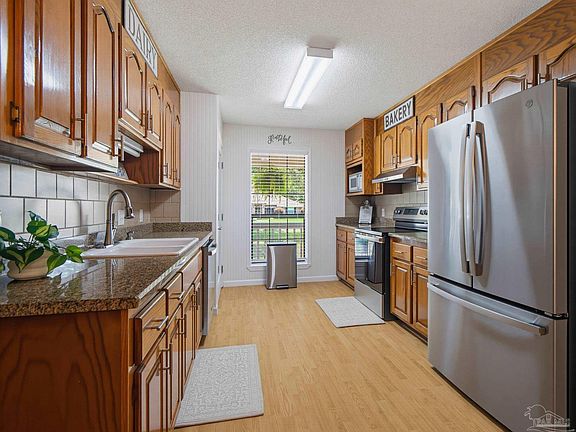 3rd image of 5729 Verna Way