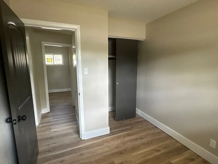 5662 Parchester Dr — Photo 15